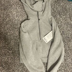 NWT scuba half zip size xs/s